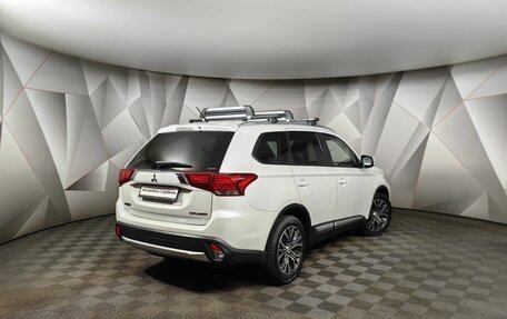 Mitsubishi Outlander III рестайлинг 3, 2016 год, 1 783 000 рублей, 2 фотография