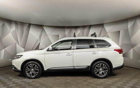 Mitsubishi Outlander III рестайлинг 3, 2016 год, 1 783 000 рублей, 5 фотография