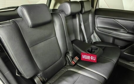 Mitsubishi Outlander III рестайлинг 3, 2016 год, 1 783 000 рублей, 17 фотография