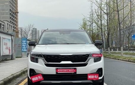 KIA Seltos I, 2023 год, 1 860 006 рублей, 2 фотография