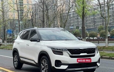 KIA Seltos I, 2023 год, 1 860 006 рублей, 3 фотография