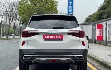 KIA Seltos I, 2023 год, 1 860 006 рублей, 5 фотография