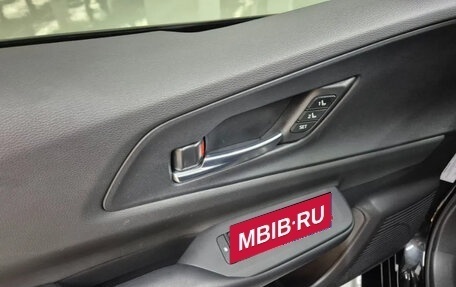 Toyota Prius IV XW50, 2025 год, 4 250 173 рублей, 7 фотография