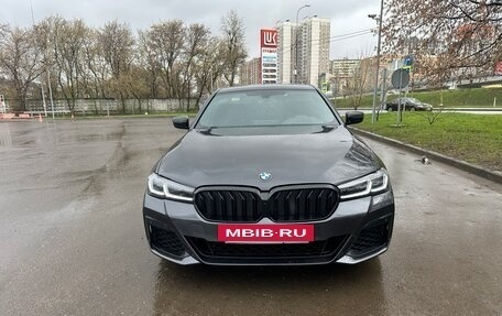BMW 5 серия, 2019 год, 3 100 000 рублей, 2 фотография