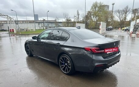 BMW 5 серия, 2019 год, 3 100 000 рублей, 7 фотография