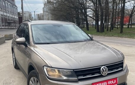 Volkswagen Tiguan II, 2018 год, 1 550 000 рублей, 1 фотография