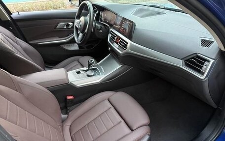 BMW 3 серия, 2021 год, 3 300 000 рублей, 8 фотография