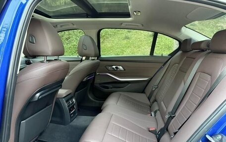 BMW 3 серия, 2021 год, 3 300 000 рублей, 10 фотография