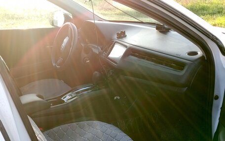 Honda Vezel, 2021 год, 1 750 000 рублей, 7 фотография