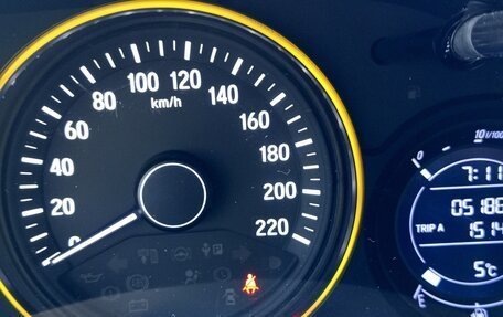 Honda Vezel, 2021 год, 1 750 000 рублей, 11 фотография