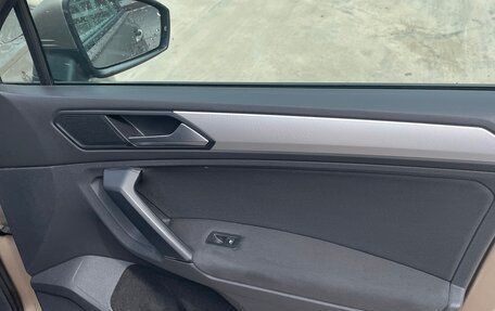 Volkswagen Tiguan II, 2018 год, 1 550 000 рублей, 8 фотография