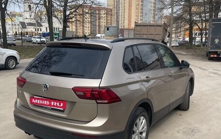 Volkswagen Tiguan II, 2018 год, 1 550 000 рублей, 13 фотография