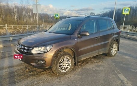 Volkswagen Tiguan I, 2014 год, 2 200 000 рублей, 2 фотография