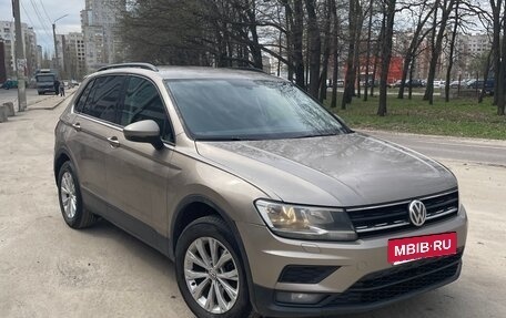 Volkswagen Tiguan II, 2018 год, 1 550 000 рублей, 18 фотография