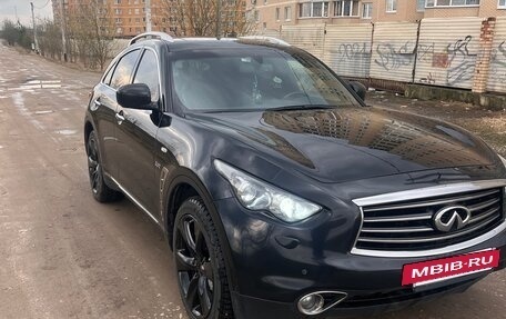 Infiniti QX70, 2014 год, 1 880 000 рублей, 3 фотография