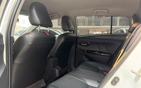 Toyota Yaris XP150 рестайлинг, 2022 год, 1 097 090 рублей, 5 фотография