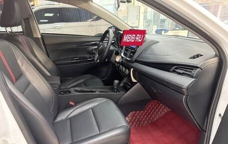 Toyota Yaris XP150 рестайлинг, 2022 год, 1 097 090 рублей, 4 фотография