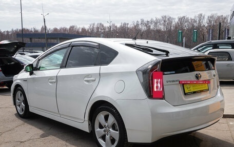 Toyota Prius, 2012 год, 1 098 000 рублей, 9 фотография