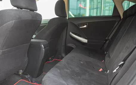 Toyota Prius, 2012 год, 1 098 000 рублей, 11 фотография