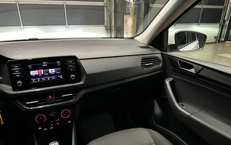 Volkswagen Polo VI (EU Market), 2020 год, 1 300 000 рублей, 11 фотография