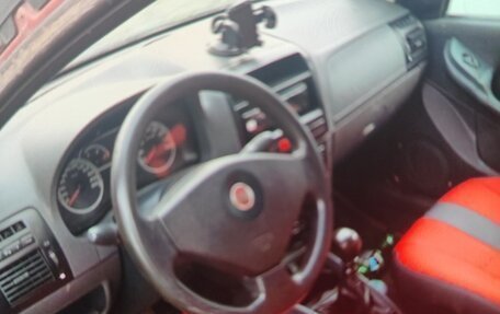 Fiat Albea I рестайлинг, 2010 год, 120 000 рублей, 3 фотография