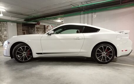 Ford Mustang VI рестайлинг, 2022 год, 4 500 000 рублей, 7 фотография