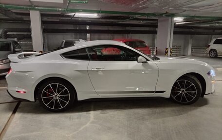 Ford Mustang VI рестайлинг, 2022 год, 4 500 000 рублей, 19 фотография