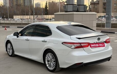 Toyota Camry, 2020 год, 2 820 000 рублей, 7 фотография