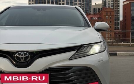 Toyota Camry, 2020 год, 2 820 000 рублей, 12 фотография