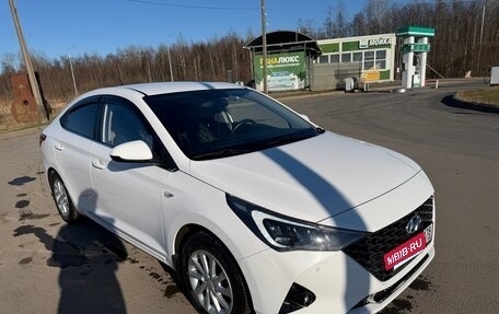 Hyundai Solaris II рестайлинг, 2021 год, 1 629 000 рублей, 8 фотография