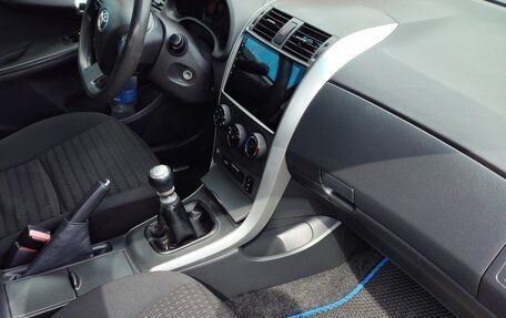 Toyota Corolla, 2011 год, 1 130 000 рублей, 8 фотография