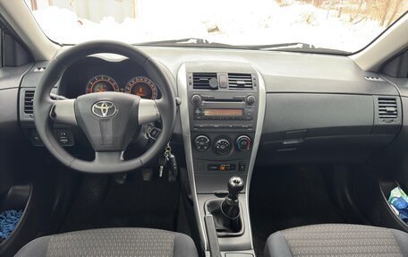 Toyota Corolla, 2010 год, 800 000 рублей, 8 фотография