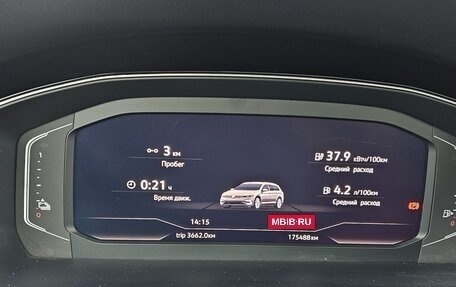 Volkswagen Passat B8 рестайлинг, 2020 год, 2 600 000 рублей, 31 фотография