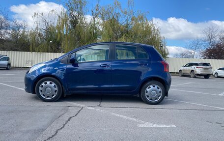 Toyota Yaris III рестайлинг, 2007 год, 585 000 рублей, 2 фотография