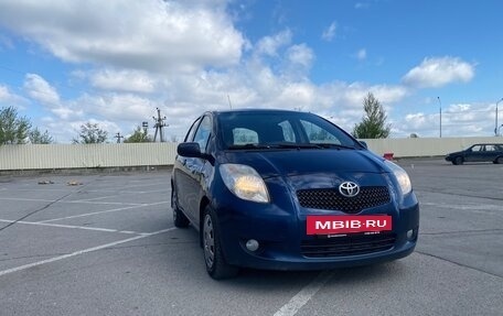 Toyota Yaris III рестайлинг, 2007 год, 585 000 рублей, 7 фотография