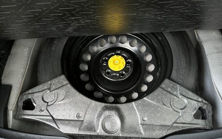 Toyota RAV4, 2019 год, 2 890 000 рублей, 24 фотография