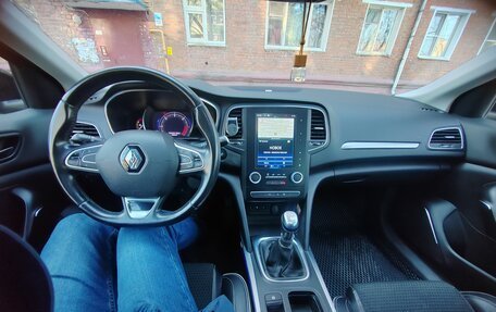 Renault Megane IV, 2018 год, 1 000 000 рублей, 19 фотография