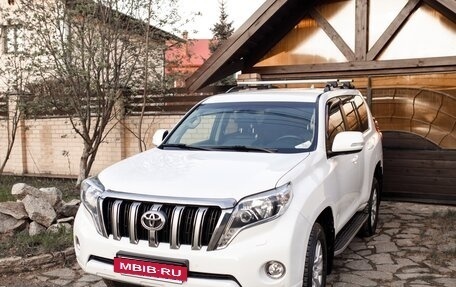 Toyota Land Cruiser Prado 150 рестайлинг 2, 2017 год, 4 950 000 рублей, 3 фотография