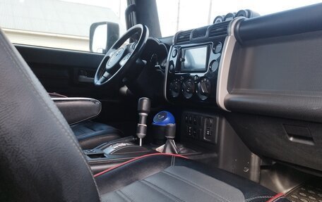 Toyota FJ Cruiser, 2012 год, 2 700 000 рублей, 3 фотография