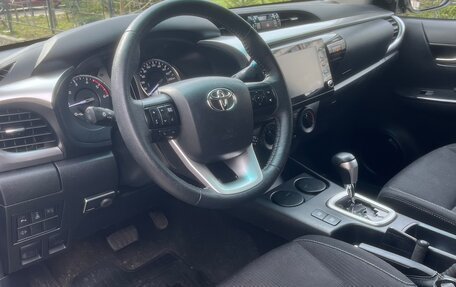 Toyota Hilux VIII, 2021 год, 4 200 000 рублей, 2 фотография