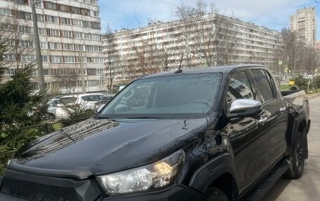 Toyota Hilux VIII, 2021 год, 4 200 000 рублей, 8 фотография