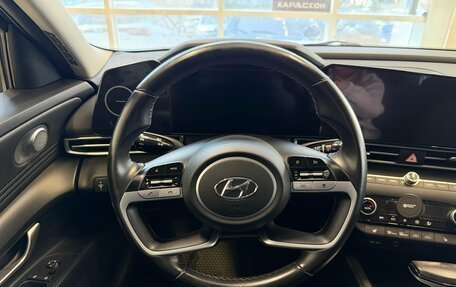 Hyundai Elantra, 2022 год, 1 800 000 рублей, 7 фотография