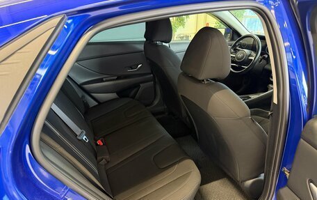 Hyundai Elantra, 2022 год, 1 800 000 рублей, 10 фотография