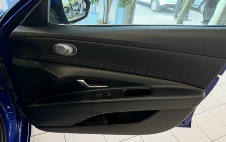 Hyundai Elantra, 2022 год, 1 800 000 рублей, 16 фотография