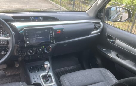 Toyota Hilux VIII, 2021 год, 4 200 000 рублей, 4 фотография