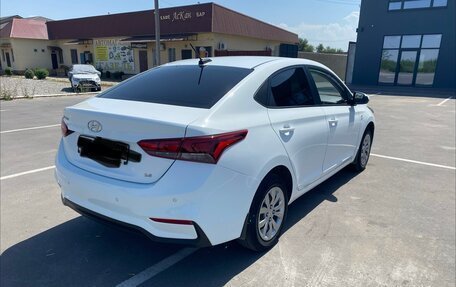 Hyundai Solaris II рестайлинг, 2018 год, 1 180 000 рублей, 4 фотография