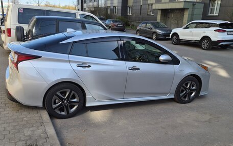 Toyota Prius IV XW50, 2019 год, 1 920 000 рублей, 9 фотография