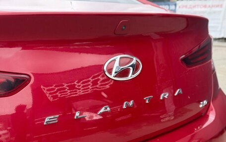 Hyundai Elantra VI рестайлинг, 2019 год, 1 699 000 рублей, 11 фотография