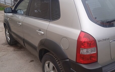 Hyundai Tucson III, 2007 год, 850 000 рублей, 5 фотография