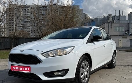 Ford Focus III, 2017 год, 835 000 рублей, 2 фотография